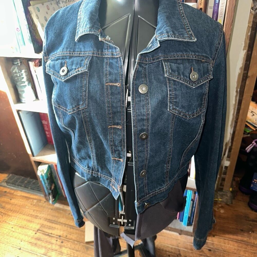 Mossimo denim medium wash L normcore basic classic jacket